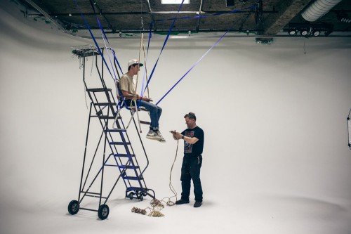 20150928_John_Keatley-Macklemore_and_Ryan_Lewis_3716 Rigging up the lawn chair.