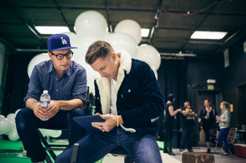 20150928_John_Keatley-Macklemore_and_Ryan_Lewis_3827 Keatley and Macklemore reviewing images.